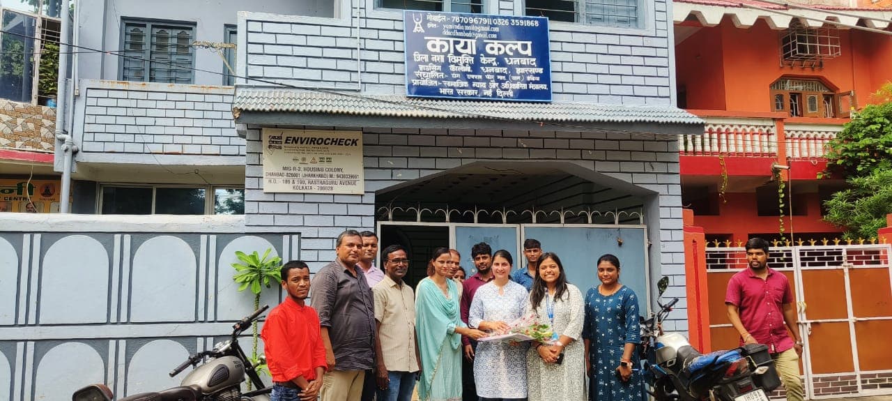 YAM India KAYA KALP team at the centre, Dhanbad
